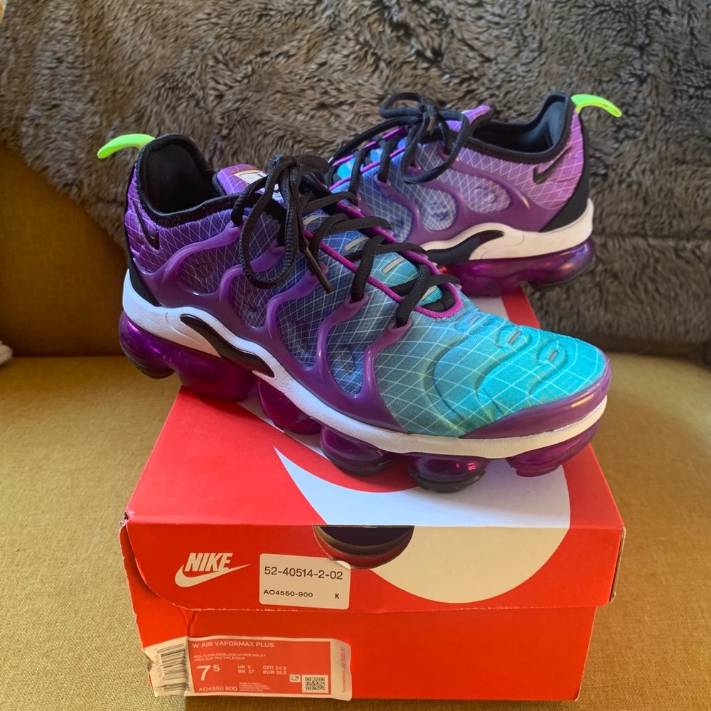 Nike Air Vapormax Plus Hyper Violet